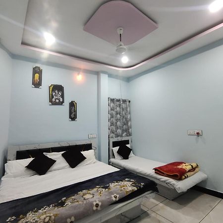 Geeta Homestay Ujjain Exteriör bild