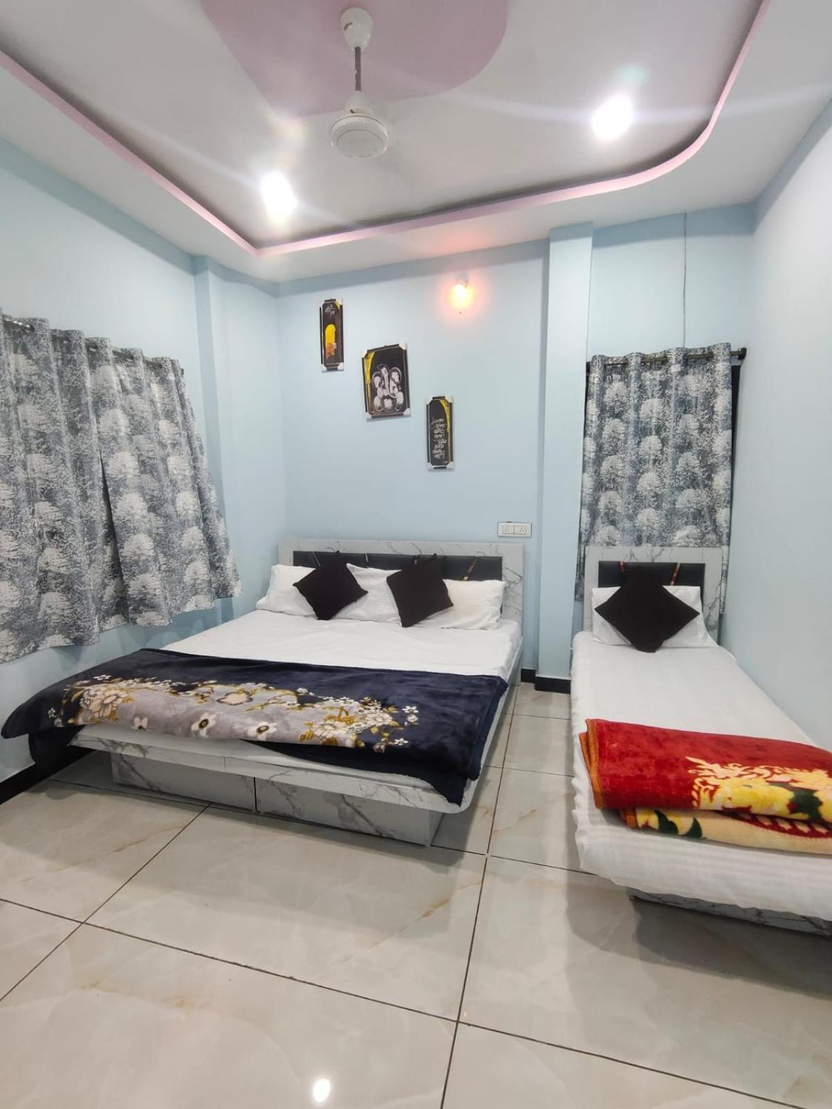Geeta Homestay Ujjain Exteriör bild