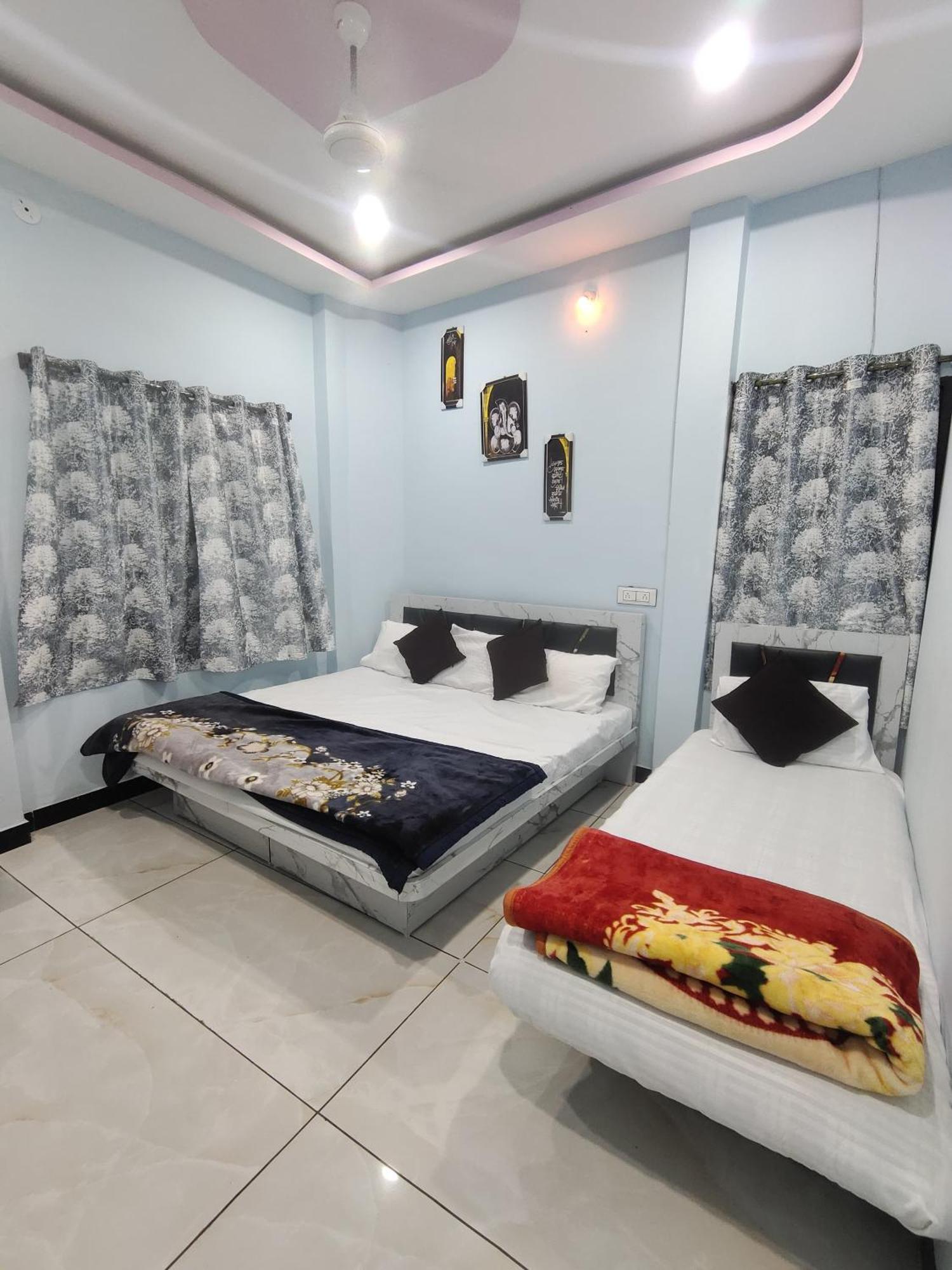 Geeta Homestay Ujjain Exteriör bild