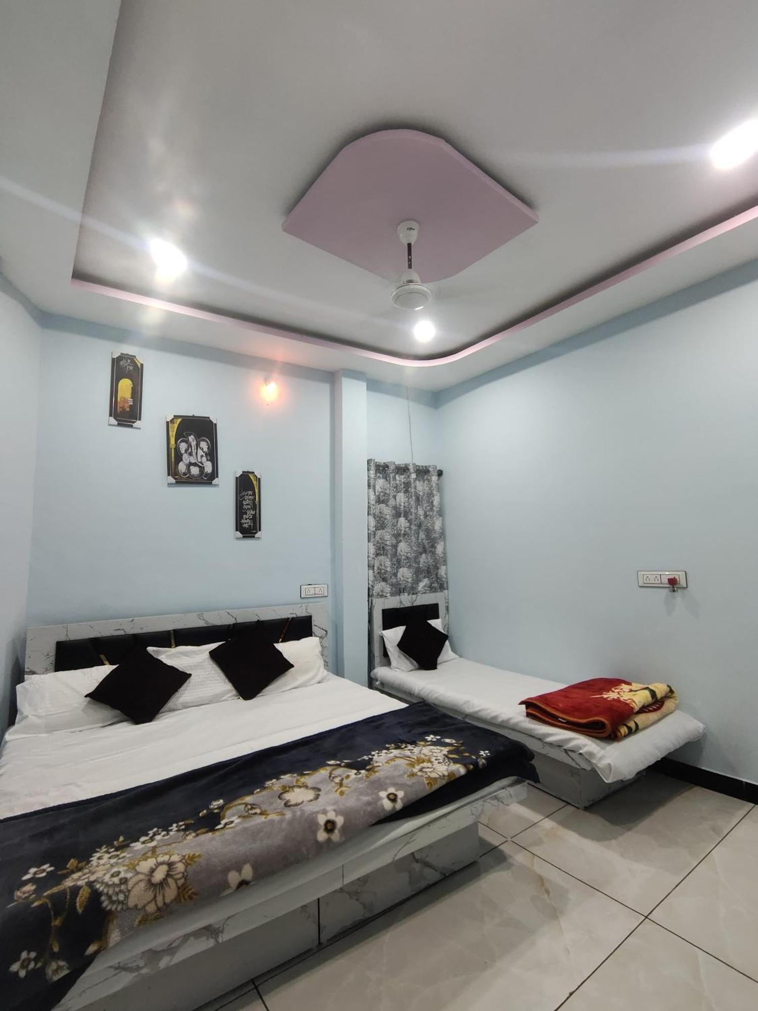 Geeta Homestay Ujjain Exteriör bild
